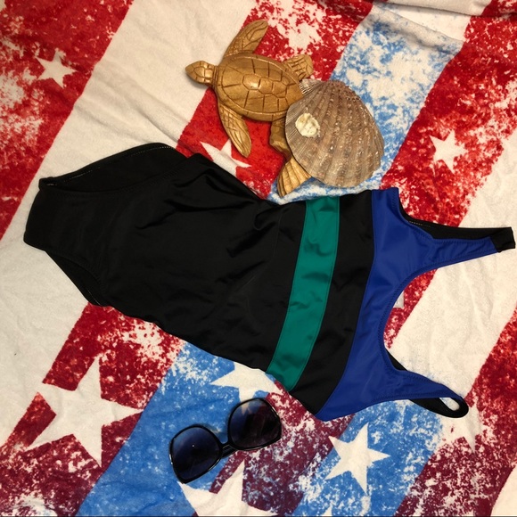 Enkay One Piece Swimsuit Color Blocked - Picture 3 of 7